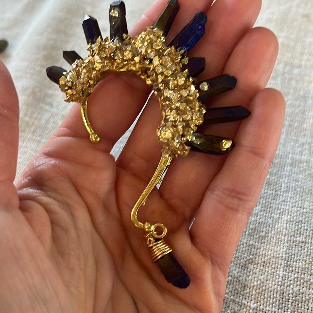 Purple quartz crystal ear cuff pierce free earring with gold accents